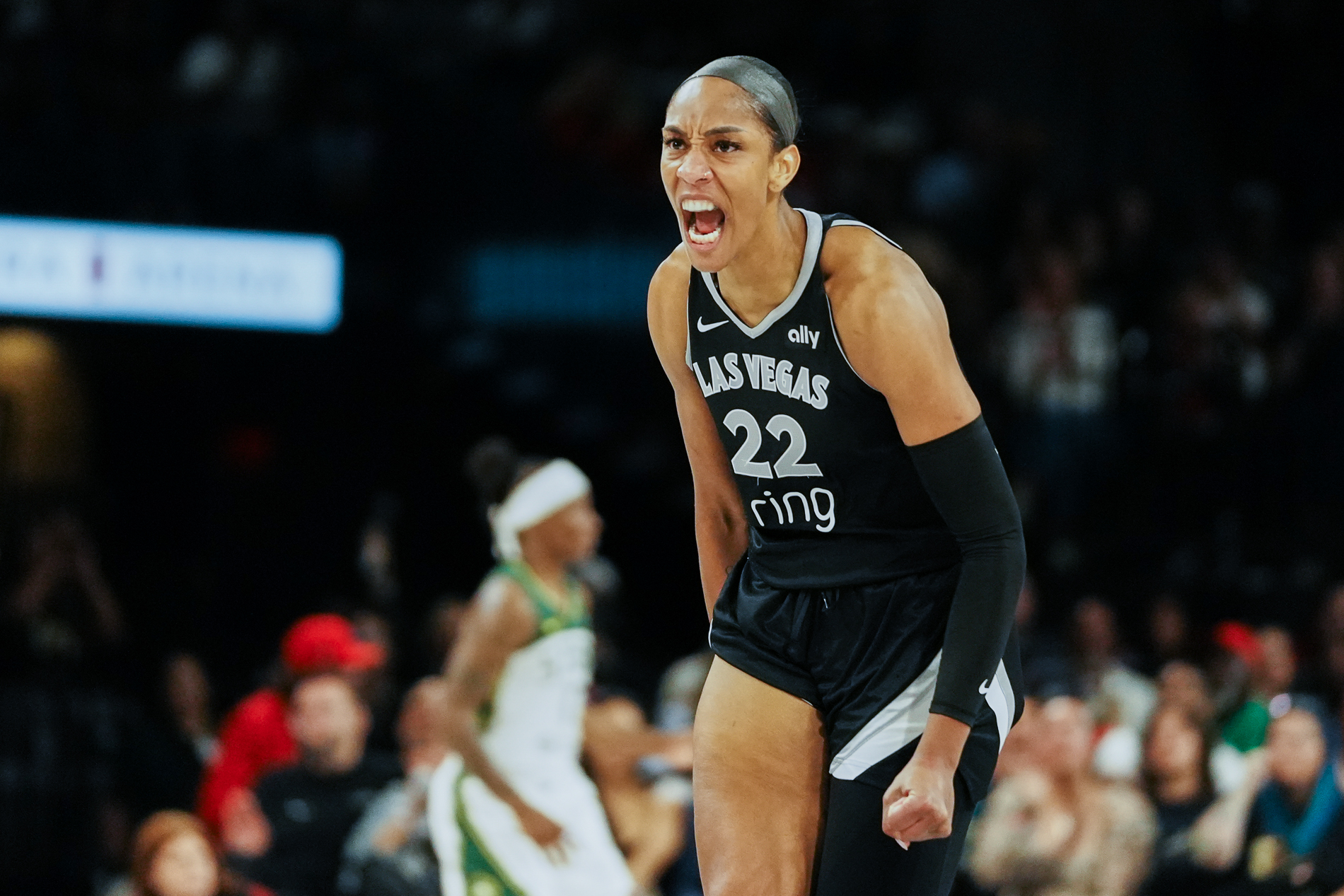 Wnba Ripped Muscular Shekinna Golpeado Wnba