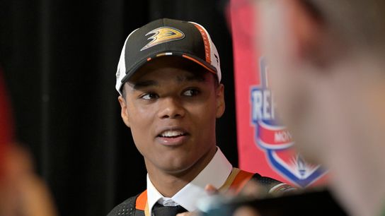 Anaheim Ducks Prospect Highlight: Noah Warren taken in San Diego (Anaheim Ducks)