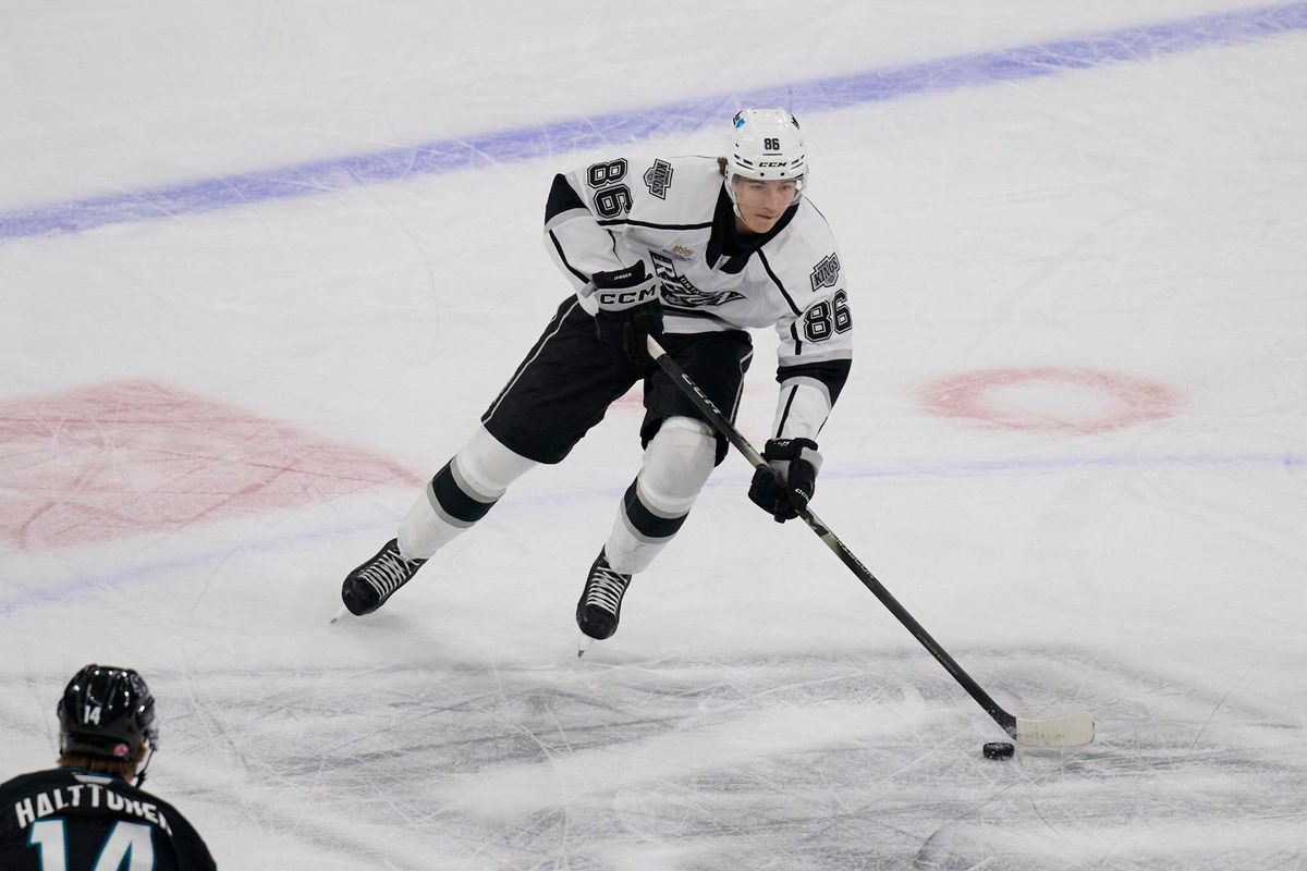 Ontario Reign forward Aatu Jämsen (86) gains possession during an AHL hockey game against the San Jose Barracudas, Tuesday November 4th, 2025 in Ontario Calif Ontario Reign forward Aatu Jämsen (86) gains possession during an AHL hockey game against the San Jose Barracudas, Tuesday November 4th, 2025 in Ontario Calif