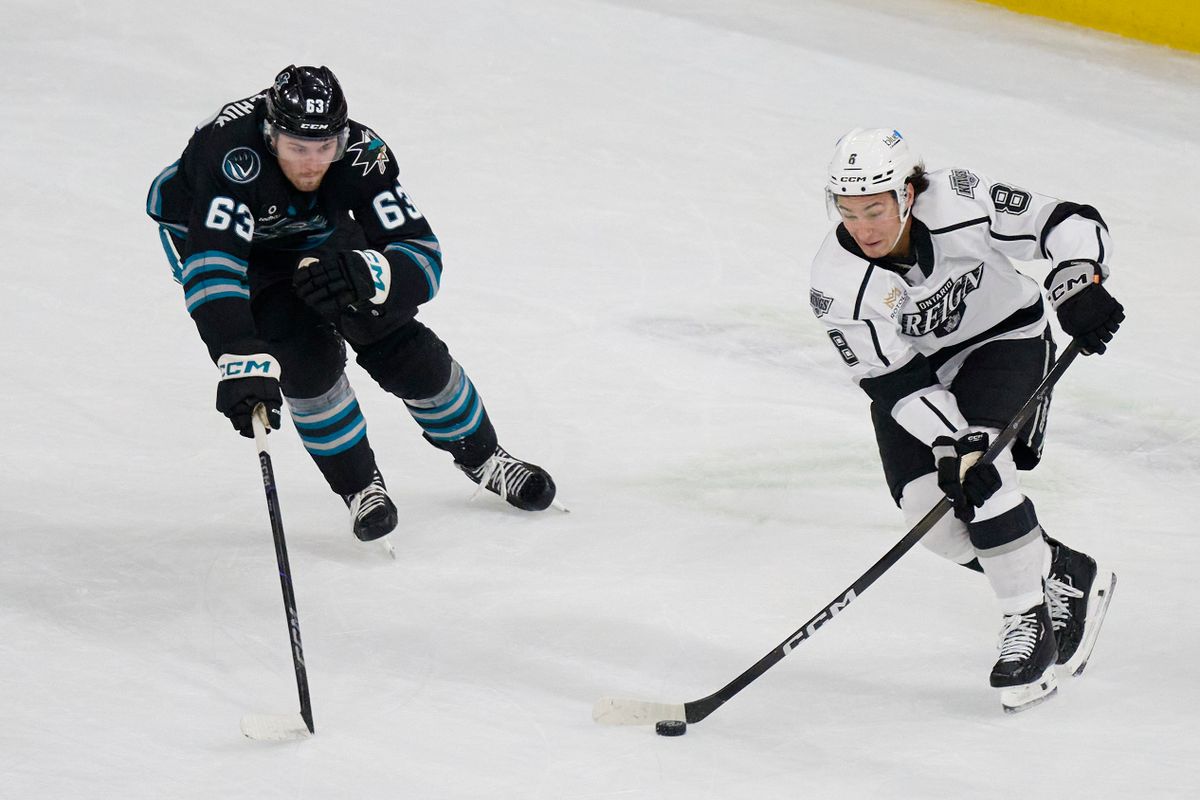 Ontario Reign forward Martin chromiak (8) passes during an AHL hockey game against the San Jose Barracudas, Tuesday November 4th, 2025 in Ontario Calif Ontario Reign forward Martin chromiak (8) passes during an AHL hockey game against the San Jose Barracudas, Tuesday November 4th, 2025 in Ontario Calif
