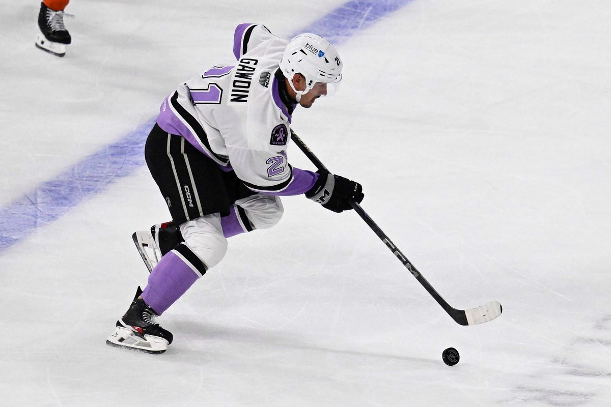 Ontario Reign forward Glenn Gawdin (21) has a break away during an AHL hockey game against the San Diego Gulls, Saturday November 8th, 2025 in Ontario, Calif.