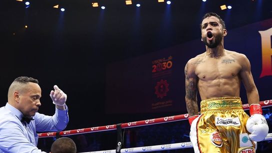 Visa issues pull Canoy from Collazo's title defense, open door for Valdez taken at Frontwave Arena (Boxing)