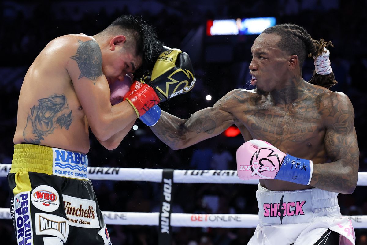 O'Shaquie Foster lands a right hook on Emanuel Navarrete during his unanimous decision win on Saturday night at Frost Bank Center. O'Shaquie Foster lands a right hook on Emanuel Navarrete during his unanimous decision win on Saturday night at Frost Bank Center.
