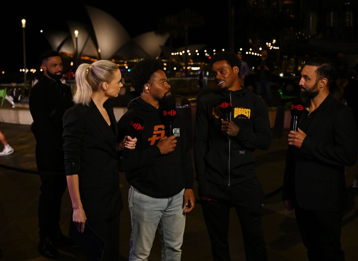 Errol Spence Jr. speaks with Shawn Porter Jr. and the fellow media members ahead of Saturday's fight. Errol Spence Jr. speaks with Shawn Porter Jr. and the fellow media members ahead of Saturday's fight.