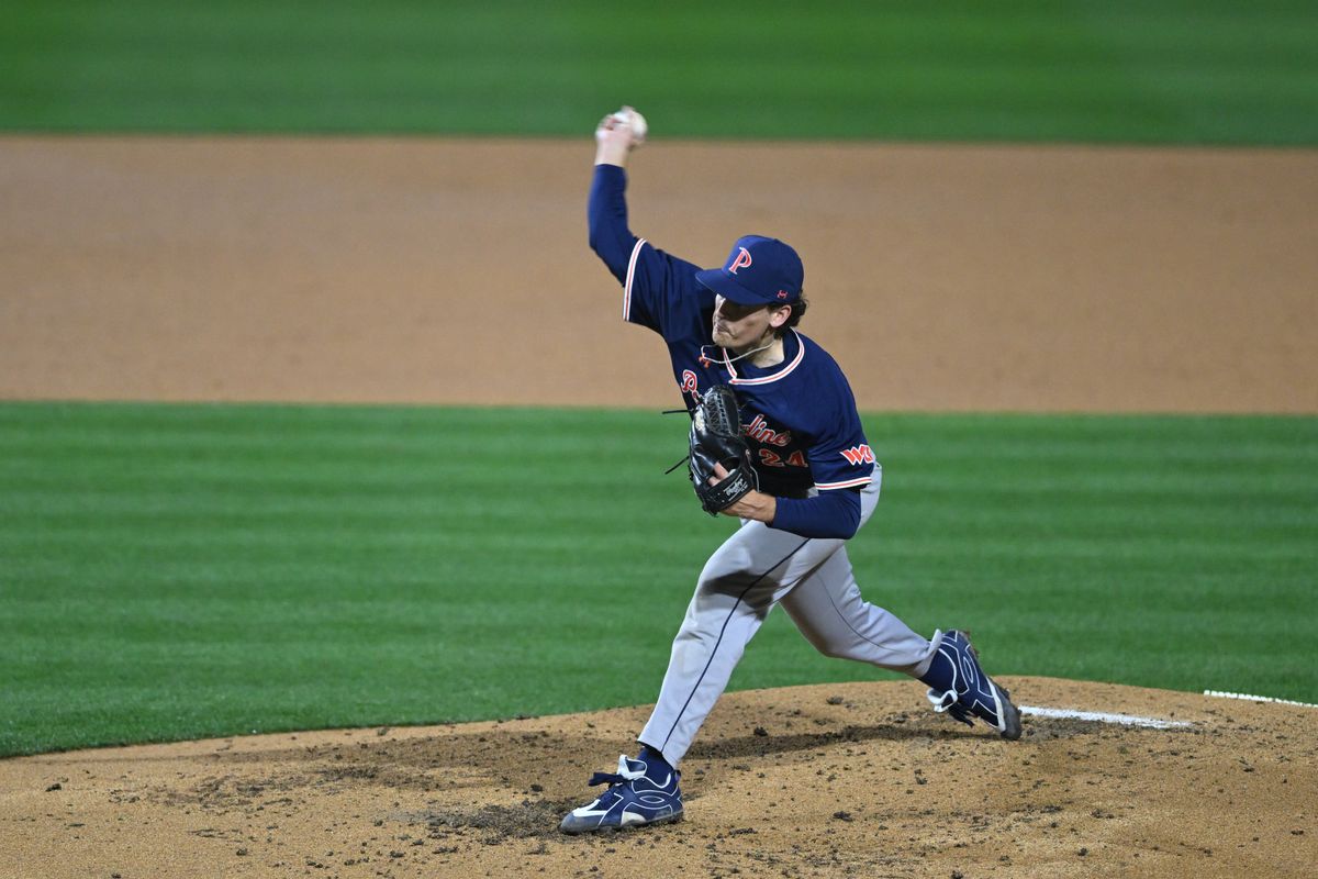 Pepperdine Wave pitcher Tommy Scavone (24) throws a pitch during an NCAA Men's baseball game between the USC Trojans and Pepperdine Wave Friday February 13,2026 at Dedeaux Field in Los Angeles Calif