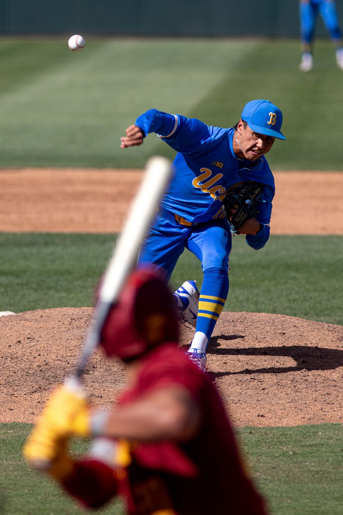 UCLA Right Handed Pitcher, Wylan Moss (18) pitching during an NCAA baseball game against USC on April 4th, 2026 at Jackie Robinson Stadium in Los Angeles, CA.