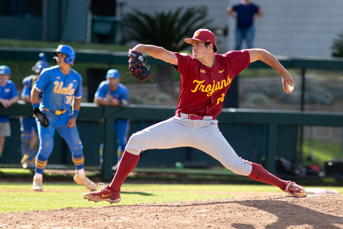 USC Left Handed Pitcher, Sax Matson (25) delivers a pitch during an NCAA baseball against UCLA on April 4th, 2026 at Jackie Robinson Stadium in Los Angeles, CA.