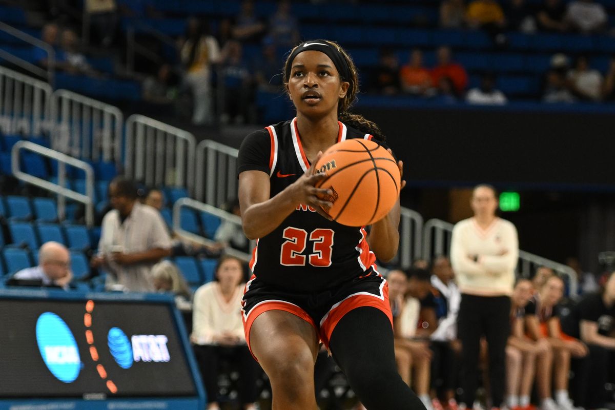 Princeton guard Toby Newke #21 sets up for a three pointer during an NCAA Women's Basketball game between Oklahoma State and Princeton on Saturday, March 21, 2026 at Pauley Pavilion in Los Angeles Calif