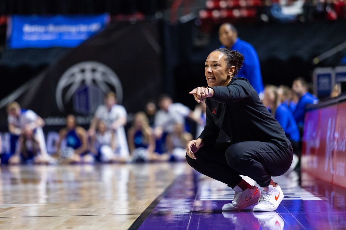 San Diego State Aztecs head coach Stacie Terry-Hutson points and communicates with her team during a Mountain West Tournament quarterfinal game between the San Diego State Aztecs and the Air Force Falcons, Sunday March 8, 2026 in Las Vegas, Nev.