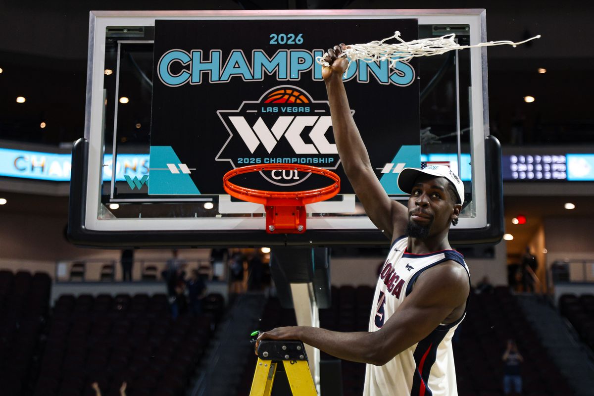 Gonzaga Bulldogs F Graham Ike (15) waves the net after defeating the Santa Clara Broncos in the 2026 WCC Conference Championship Game on Tuesday, March 10, 2026, in Las Vegas, Nevada. 