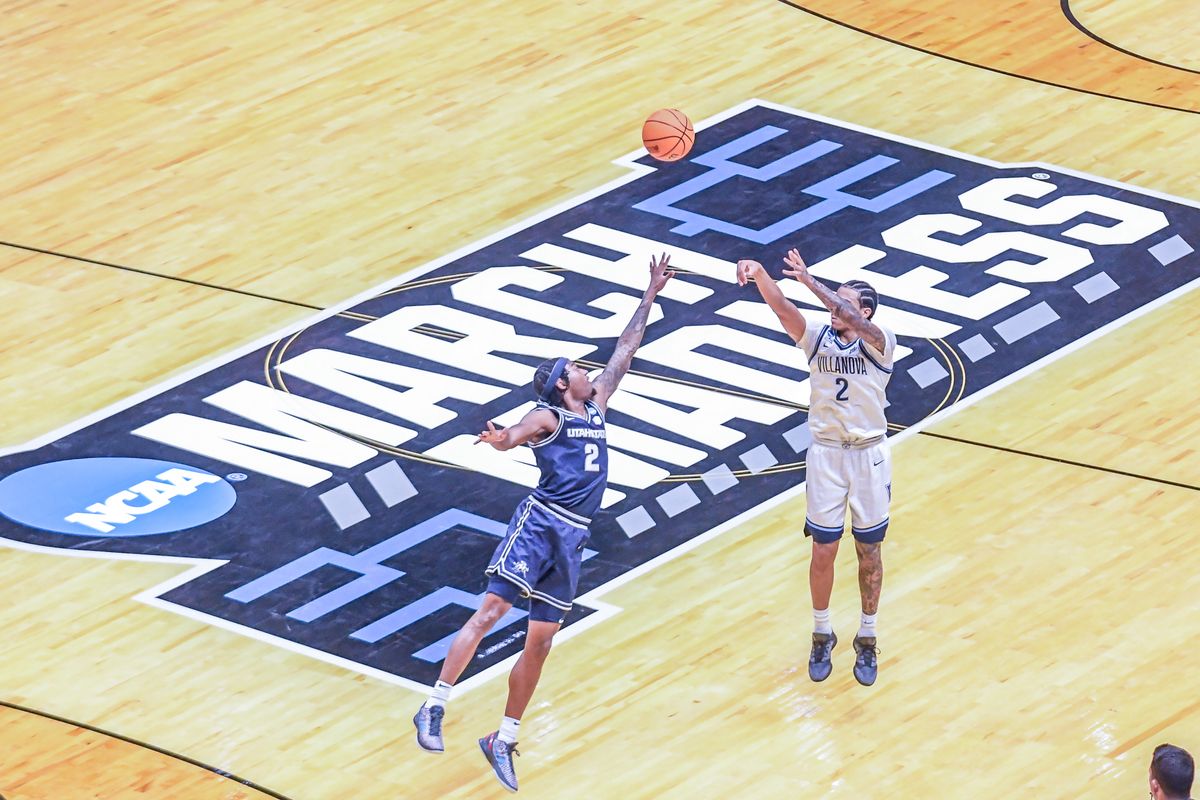 Villanova guard Bryce Lindsay (2) shots a 3-point jump shot over Utah State MJ Collins (2) during an NCCA March Madness game against Utah State Friday March 20, 2026 in San Diego , California. Villanova guard Bryce Lindsay (2) shots a 3-point jump shot over Utah State MJ Collins (2) during an NCCA March Madness game against Utah State Friday March 20, 2026 in San Diego , California.