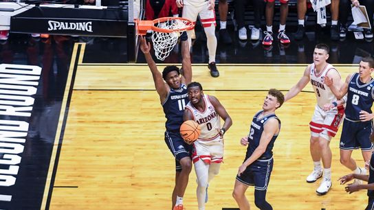  TST Images: Arizona defeats Utah State 78-66, at Viejas Arena. taken Viejas Arena (utah state arizona). Photo by Ardie Crenshaw - The Sporting Tribune