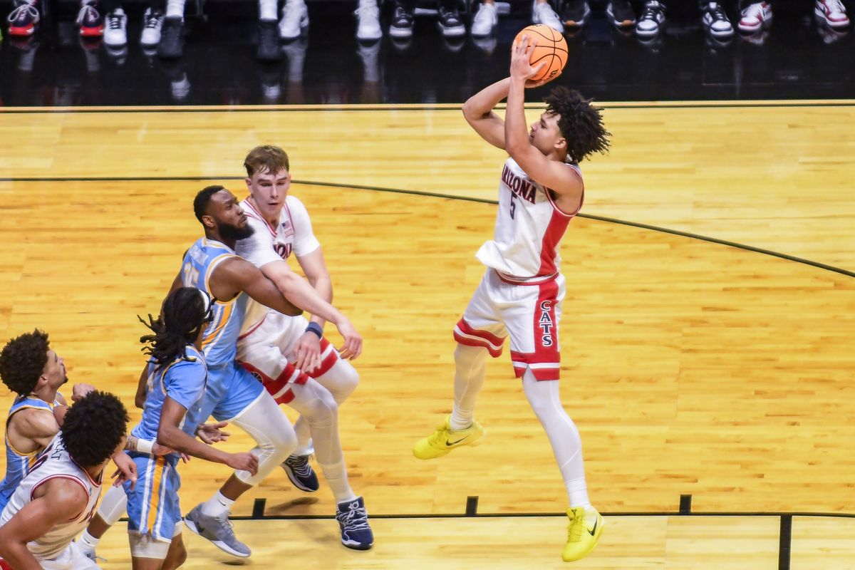 Arizona guard Brayden Burries (5) shoots a jump shot  during an NCCA March Madness game against  LIU Friday March 20, 2026 in San Diego, California.