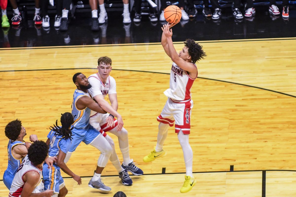 Arizona guard Brayden Burries (5) shoots a jump shot  during an NCCA March Madness game against  LIU Friday March 20, 2026 in San Diego, California.
