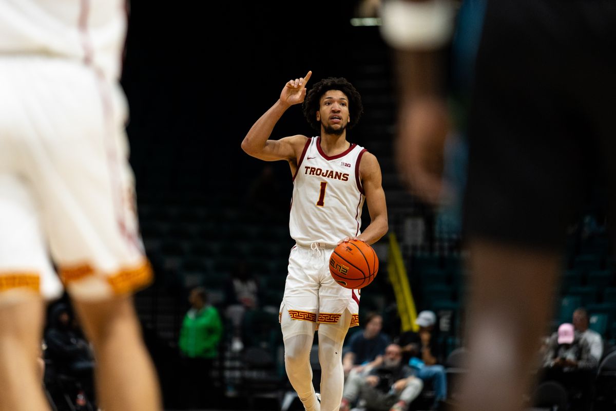 USC guard Desmond Claude (1) signals a play during a College Basketball Crown Tournament game between the USC Trojans and the Tulane Green Wave, Tuesday April 1, 2025 in Las Vegas, Nev.