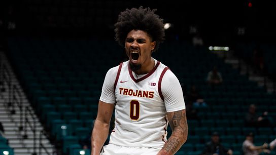 Eric Dixon helps Villanova edge USC taken at MGM Grad Garden Arena (USC)