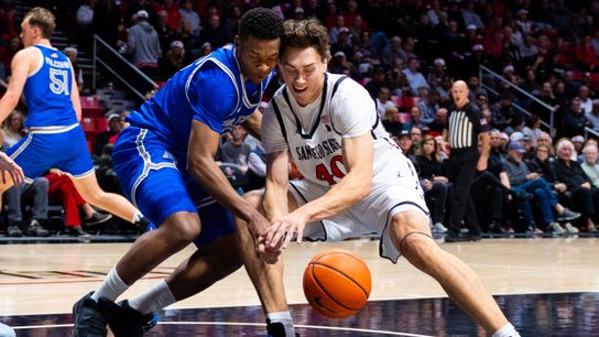 San Diego State forward Miles Heide (40) fights for the ball during an NCAA Basketball game between Air Force and San Diego State, Wednesday December 17, 2025 at Viejas Arena in San Diego, Calif.