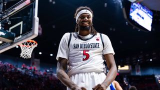 TST Images: San Diego State defeats Air Force, 81-58, at Viejas Arena taken at Viejas Arena (San Diego State Aztecs). Photo by Brandon Pollard - The Sporting Tribune