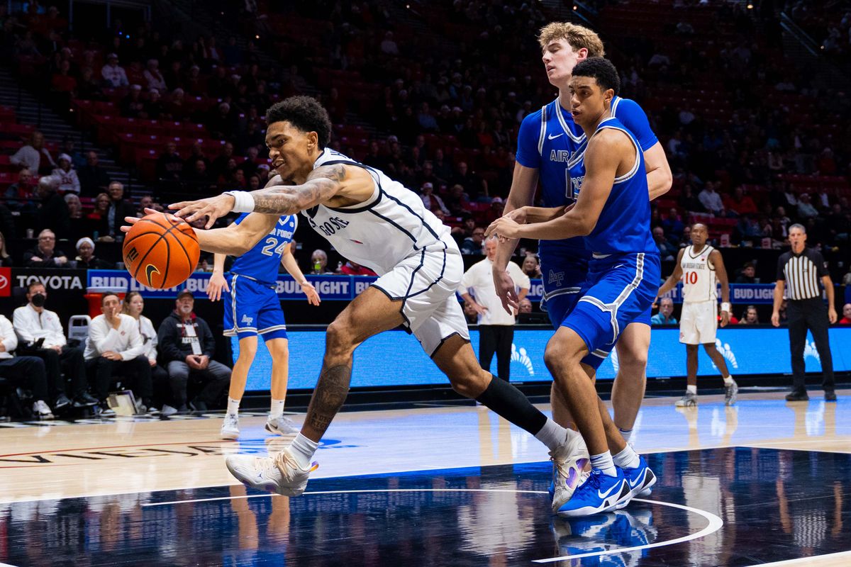 San Diego State guard Elzie Harrington (3) tries to save the ball during an NCAA Basketball game between Air Force and San Diego State, Wednesday December 17, 2025 at Viejas Arena in San Diego, Calif.