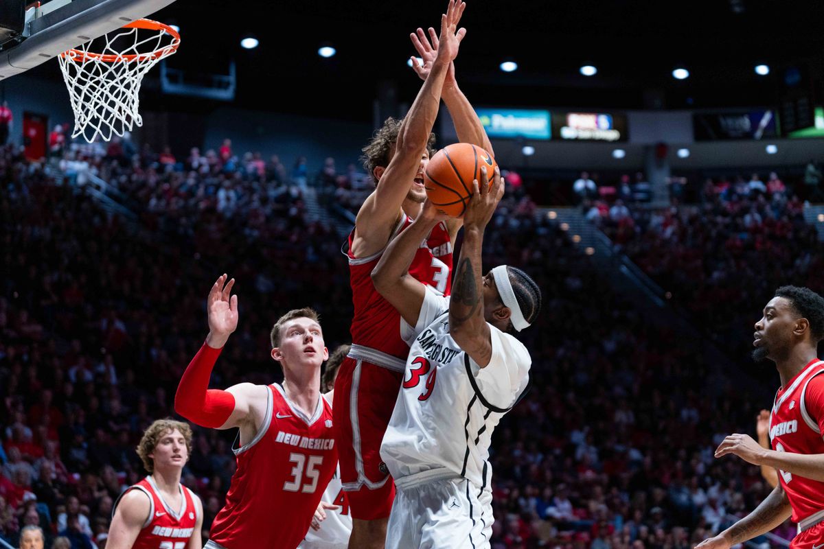 San Diego State guard Reese Dixon-Waters (39) takes a shot during an NCAA Basketball game between New Mexico and San Diego State, Saturday January 17, 2026 at Viejas Arena in San Diego, Calif.