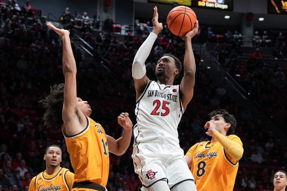 SDSU forward Jeremiah Oden (25) shoots the ball during an NCAA basketball game against Wyoming, Tuesday February 03, 2026 in San Diego, California.
