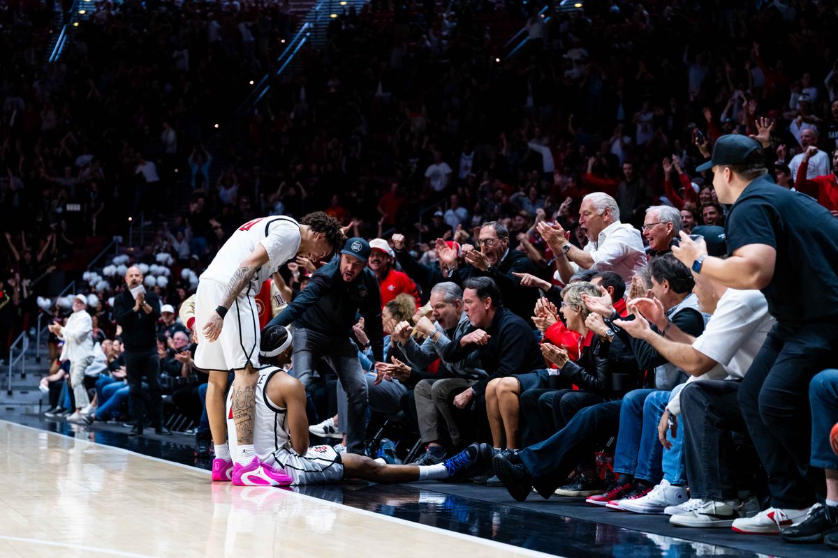 The crowd reacts to San Diego State guard Taj DeGourville (24) making a three pointer during an NCAA Basketball game between Utah State and San Diego State, Wednesday February 25, 2026 at Viejas Arena in San Diego, Calif.