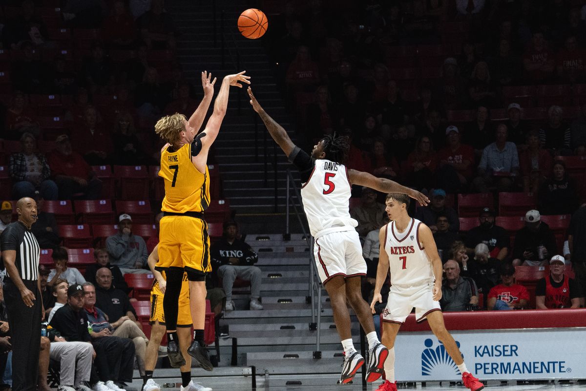 Long Beach State guard Jack Payne (7) shoots a three during an NCAA basketball exhibition game against SDSU, Wednesday October 28, 2026 in San Diego, California. Long Beach State guard Jack Payne (7) shoots a three during an NCAA basketball exhibition game against SDSU, Wednesday October 28, 2026 in San Diego, California.