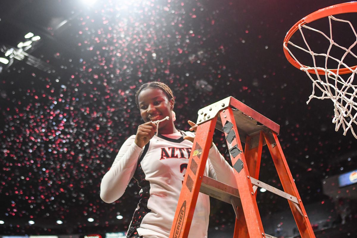 SDSU  Aztecs celebrate winning the Mountain West Championships during an NCAA Women’s Basketball game against Fresno State Saturday February 21, 2026 in San Diego, California.