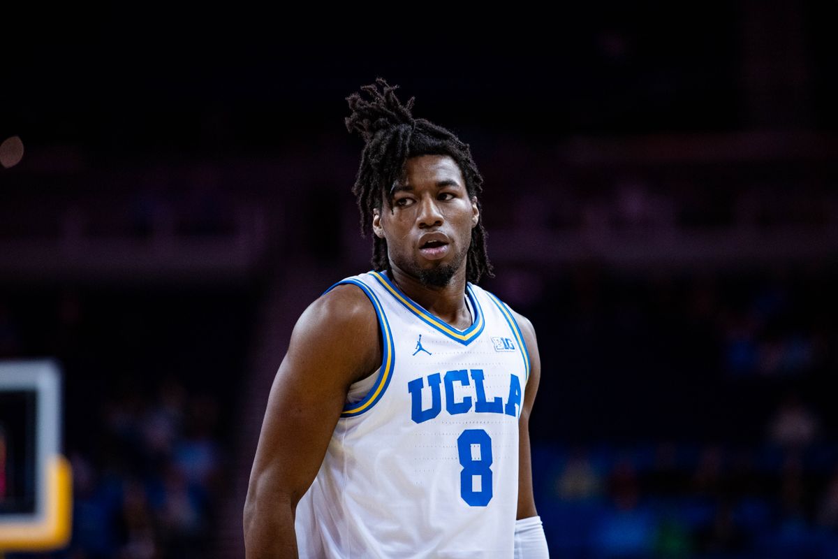 UCLA Bruins guard Dominick Harris (8) watches the ball during rebound during the 2nd half of the game against Southern Utah on Tuesday, November 26th, 2024, at Pauley Pavilion in Los Angeles, CA. UCLA Bruins guard Dominick Harris (8) watches the ball during rebound during the 2nd half of the game against Southern Utah on Tuesday, November 26th, 2024, at Pauley Pavilion in Los Angeles, CA.