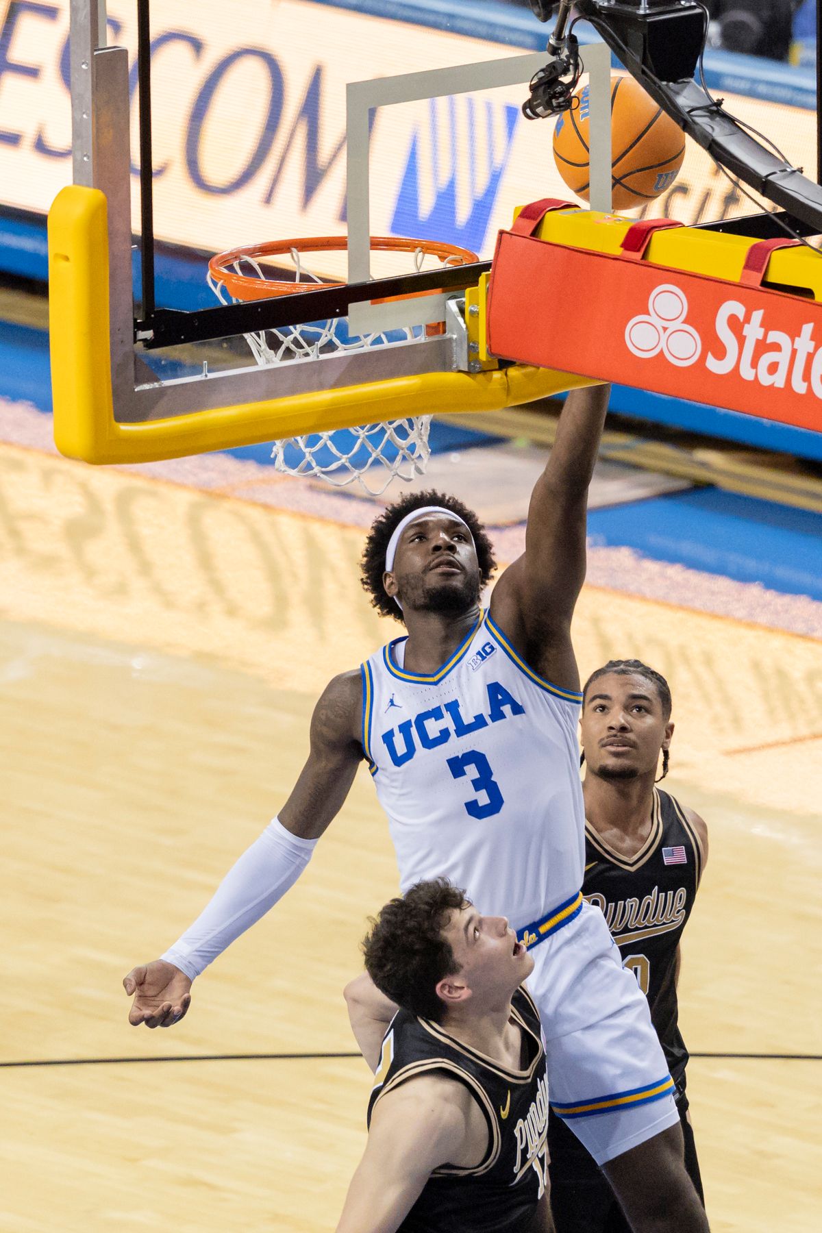 Eric Dailey Jr. #3 of the UCLA Bruins lays the ball up during an NCAA basketball game against the Purdue Boilermakers, Tuesday January 20, 2026 in Los Angeles, Calif.