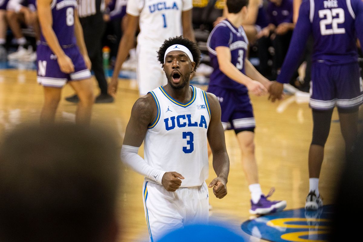 UCLA forward Eric Dailey Jr. (3) pumps up the crowd during an NCAA basketball game against Northwestern, Saturday January 24th, 2026 in Los Angeles, California. 