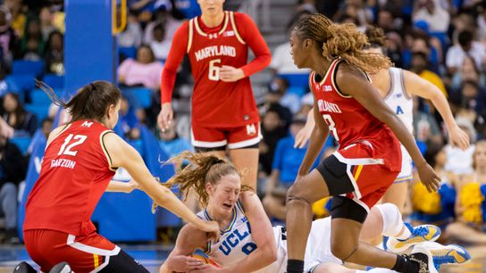 Why is Liberty's Betnijah Laney Hamilton’s crossover on ex-UCLA star Gianna Kneepkens trending taken At LOS ANGELES (UCLA Bruins). Photo by Jordan Teller - The Sporting Tribune