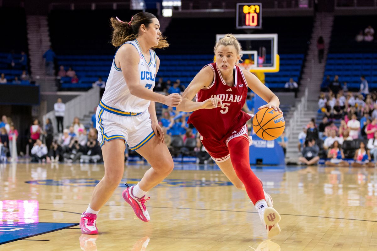 Lenée Beaumont #5 of the Indiana Hoosiers drives towards the basket during an NCAA basketball game against the UCLA Bruins, February 15, 2026 in Los Angeles, Calif.