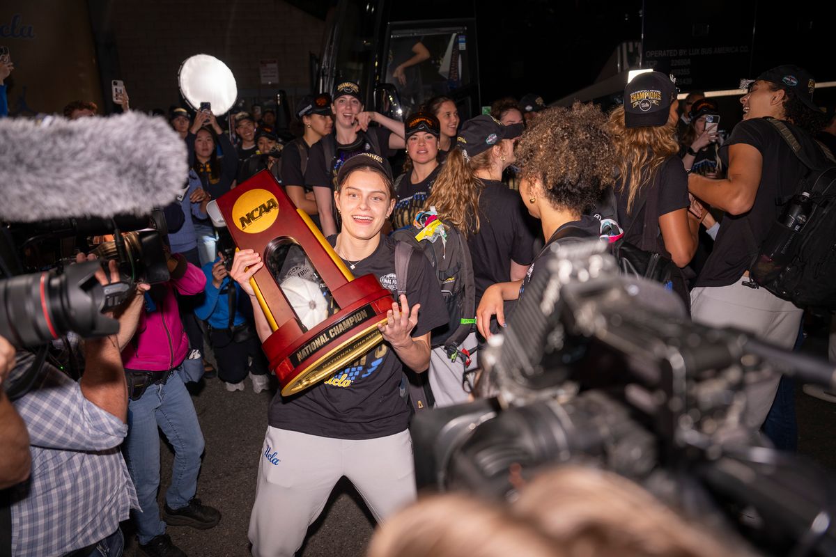 UCLA guard Gabriela Jaquez (11) arrives back to campus, hoisting the trophy with fans after winning the NCAA women's basketball National Championship on April 5th, 2026 at UCLA Campus in Los Angeles, CA. UCLA guard Gabriela Jaquez (11) arrives back to campus, hoisting the trophy with fans after winning the NCAA women's basketball National Championship on April 5th, 2026 at UCLA Campus in Los Angeles, CA.