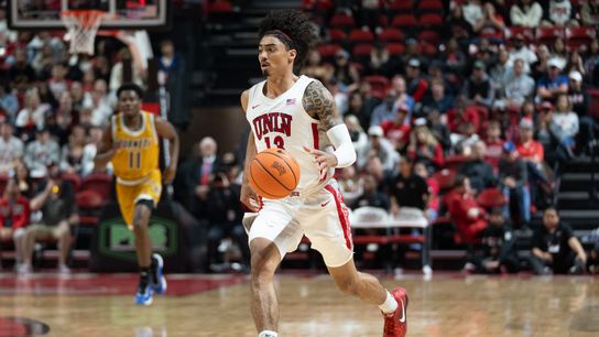 UNLV blows out Pepperdine after dominant first half taken at Thomas & Mack Center (UNLV)