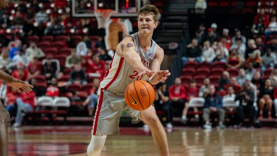 UNLV dominates Air Force, stays perfect in Mountain West play (UNLV)