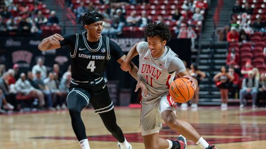Dedan Thomas Jr. lifts UNLV over No. 22 Utah State in final seconds taken at Thomas & Mack Center (UNLV)