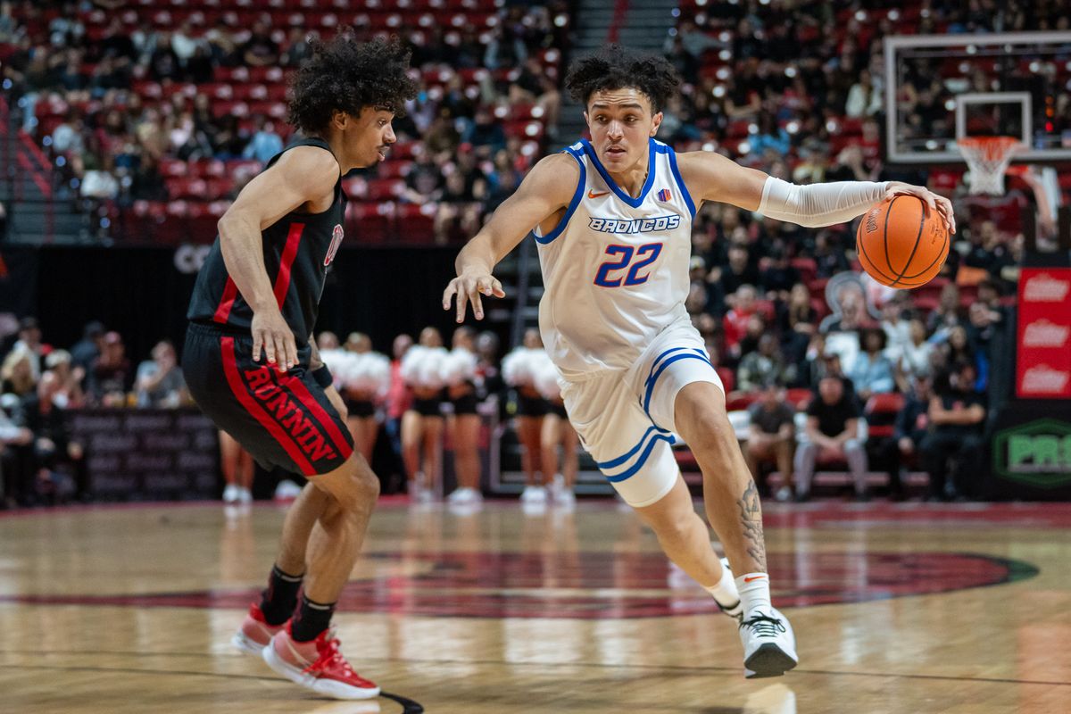 Boise State forward Javan Buchanan drives towards the basket during college basketball game against UNLV on Tuesday February 4, 2025 in Las Vegas. 