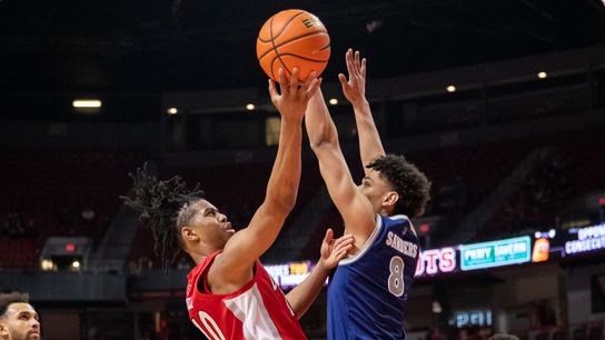 Jaden Henley’s career high lifts UNLV over UNR taken at Thomas & Mack Center  (UNLV)