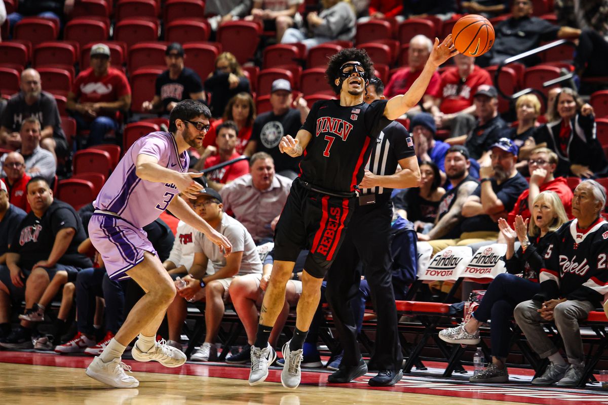  UNLV Runnin' Rebels G Al Green (7) is fouled while passing the ball during a college basketball game against the Grand Canyon Antelopes on Saturday February 7, 2026, in Las Vegas, Nevada. 