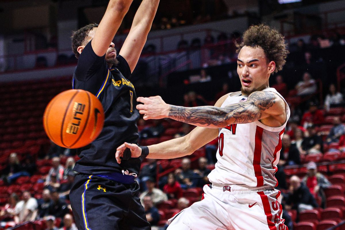  UNLV Runnin' Rebels G Dravyn Gibbs-Lawhorn (0) passes the ball during a college basketball game against the San Jose State Spartans on Tuesday February 10, 2026, in Las Vegas, Nevada. 