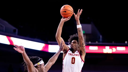 USC Trojans forward Saint Thomas (0) goes for the 2 point during the 1st half of the game against the California Golden Bears on Sunday, November 17th, 2024, at Galen Center in Los Angeles, CA.
