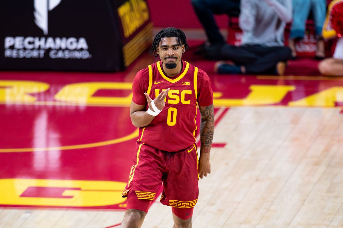 USC Trojans forward Saint Thomas (0) holds a three with his hands during the 1st half of the game against the UCLA Bruins on Monday, January 27th, 2025, at Galen Center in Los Angeles, CA. USC Trojans forward Saint Thomas (0) holds a three with his hands during the 1st half of the game against the UCLA Bruins on Monday, January 27th, 2025, at Galen Center in Los Angeles, CA.