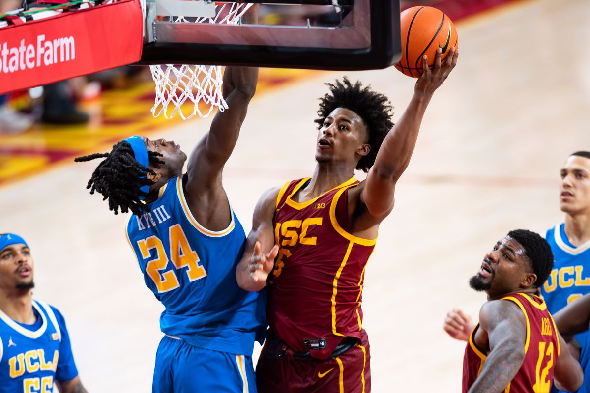 USC Trojans guard Wesley Yates III (6) goes for a layup during the 2nd half of the game against the UCLA Bruins on Monday, January 27th, 2025, at Galen Center in Los Angeles, CA. USC Trojans guard Wesley Yates III (6) goes for a layup during the 2nd half of the game against the UCLA Bruins on Monday, January 27th, 2025, at Galen Center in Los Angeles, CA.