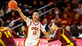TST Images:  USC beats Minnesota, 82-69, at Galen Center taken at Galen Center (USC). Photo by Henry Tran - The Sporting Tribune