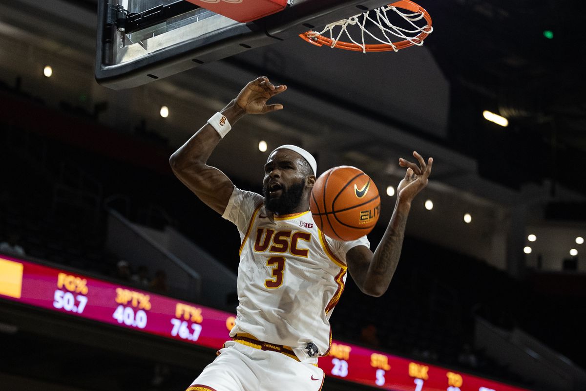 USC Guard Amarion Dickerson (3) dunks during a Big Ten basketball game against Manhattan, Sunday November 9, 2025 in Los Angeles, Calif. USC Guard Amarion Dickerson (3) dunks during a Big Ten basketball game against Manhattan, Sunday November 9, 2025 in Los Angeles, Calif.