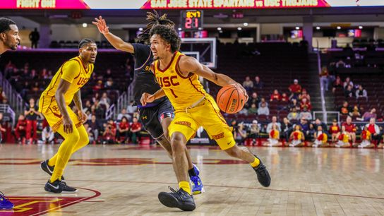 USC Trojans Saint Thomas (1) runs the ball hoping to secure a layup during the 1st half of the game against the California Golden Bears on Sunday, November 17th, 2024, at Galen Center in Los Angeles, CA. USC Trojans Saint Thomas (1) runs the ball hoping to secure a layup during the 1st half of the game against the California Golden Bears on Sunday, November 17th, 2024, at Galen Center in Los Angeles, CA.