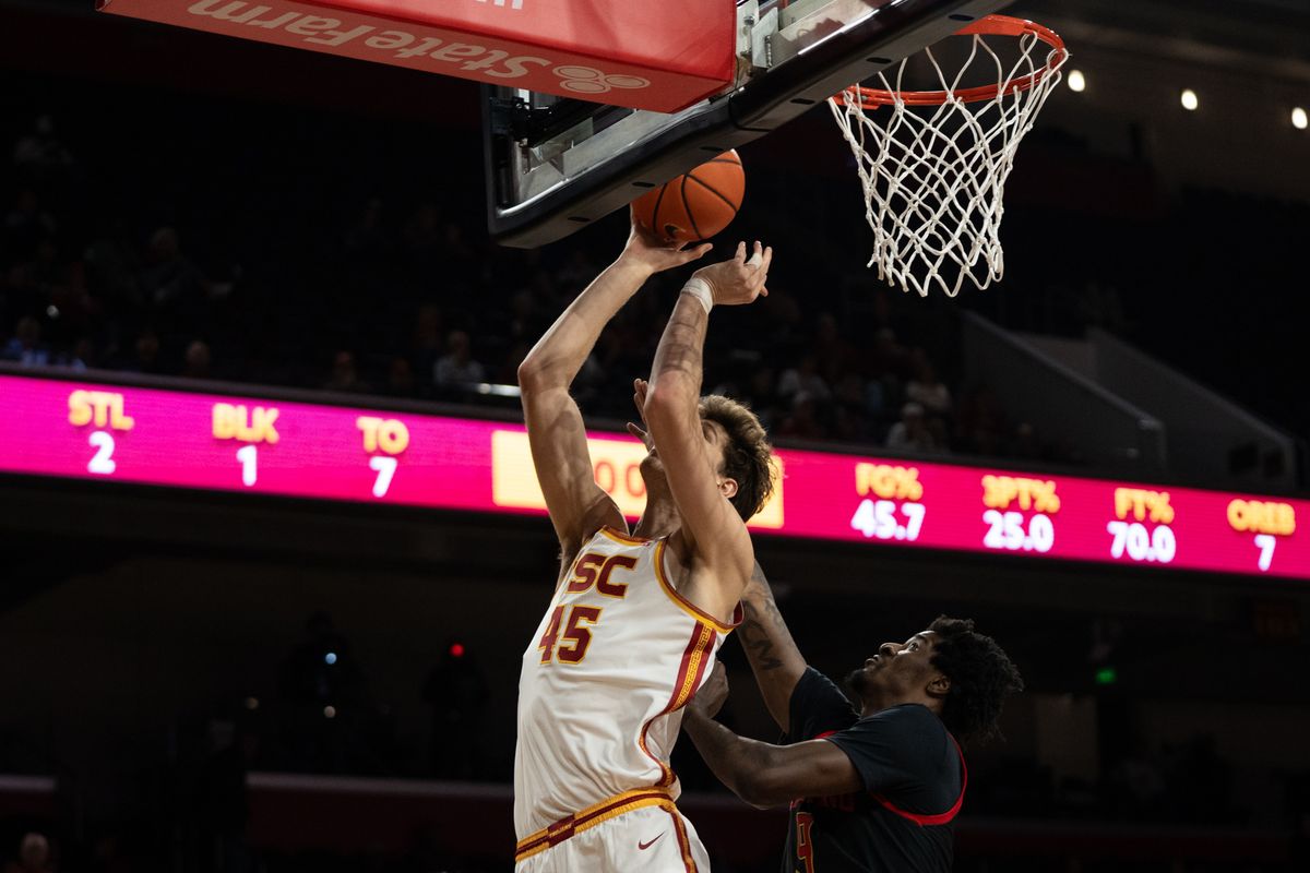 USC Trojans Center Gabe Dynes (45) goes up in the paint and makes a layup during a men's college basketball game against the Maryland Terrapins, Tuesday January 13th, 2026 at Galen Center in Los Angeles, Calif.