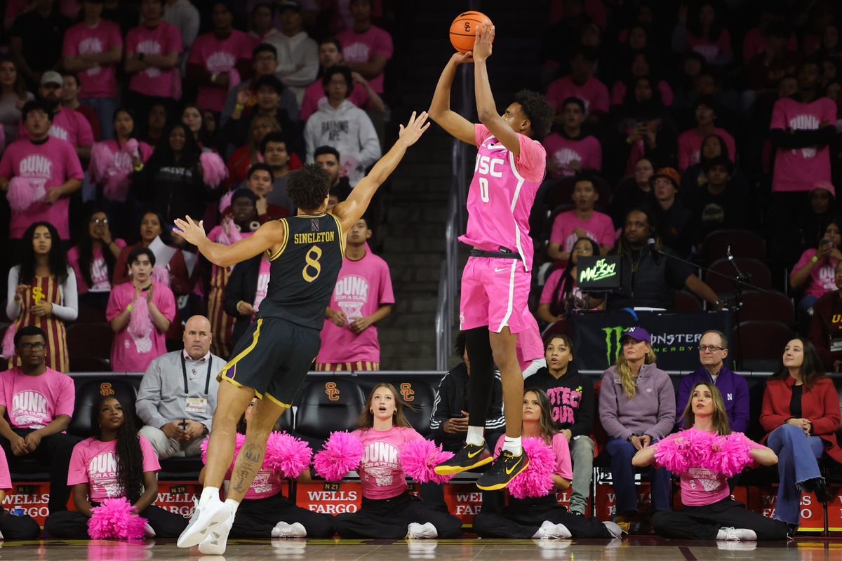 USC guard Alijah Arenas (0) shoots a jump shot during an NCAA basketball game against Northwestern on January 21, 2026 in Los Angeles, CA.
