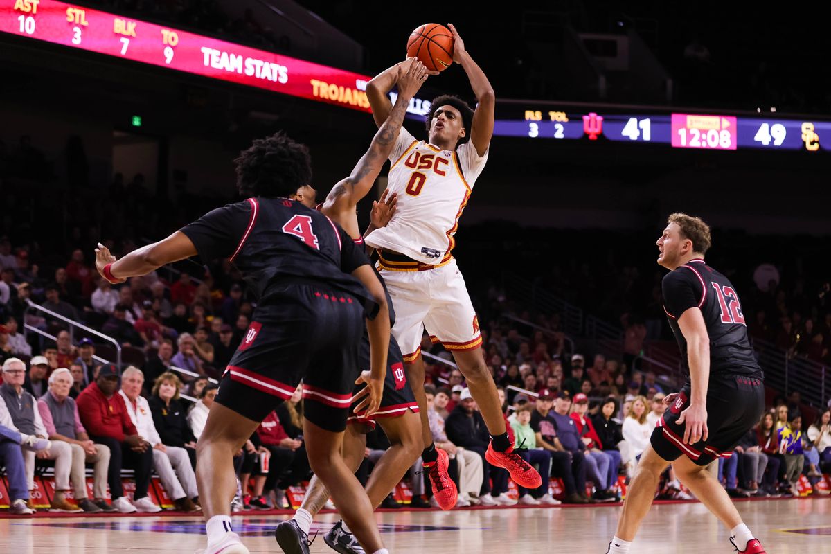 USC Trojans guard Alijah Arenas (0) passes the ball during the men's college basketball game against the Indiana Hoosiers, Tuesday February 3rd, 2026 at Galen Center in Los Angeles, Calif.